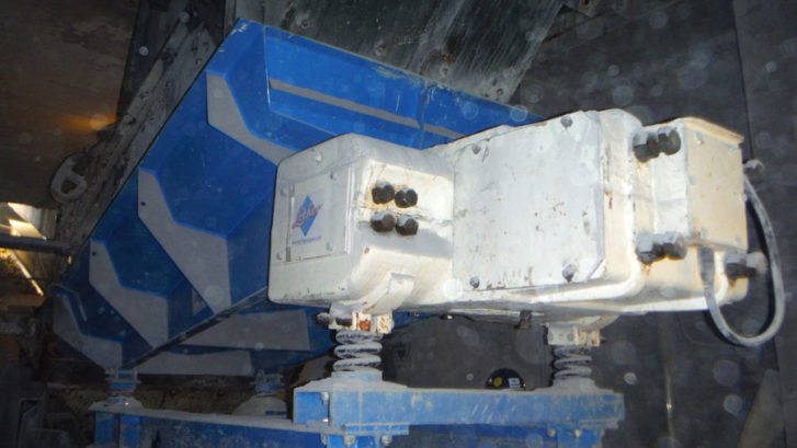 This replacement primary feeder was produced for Hope Construction, Dowlow Quarry