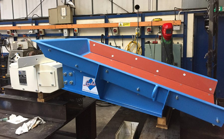 This SFH38 feeder unit was completed in high grade carbon steel, with abrasion resistant liners and finished in our standard high quality paint finish